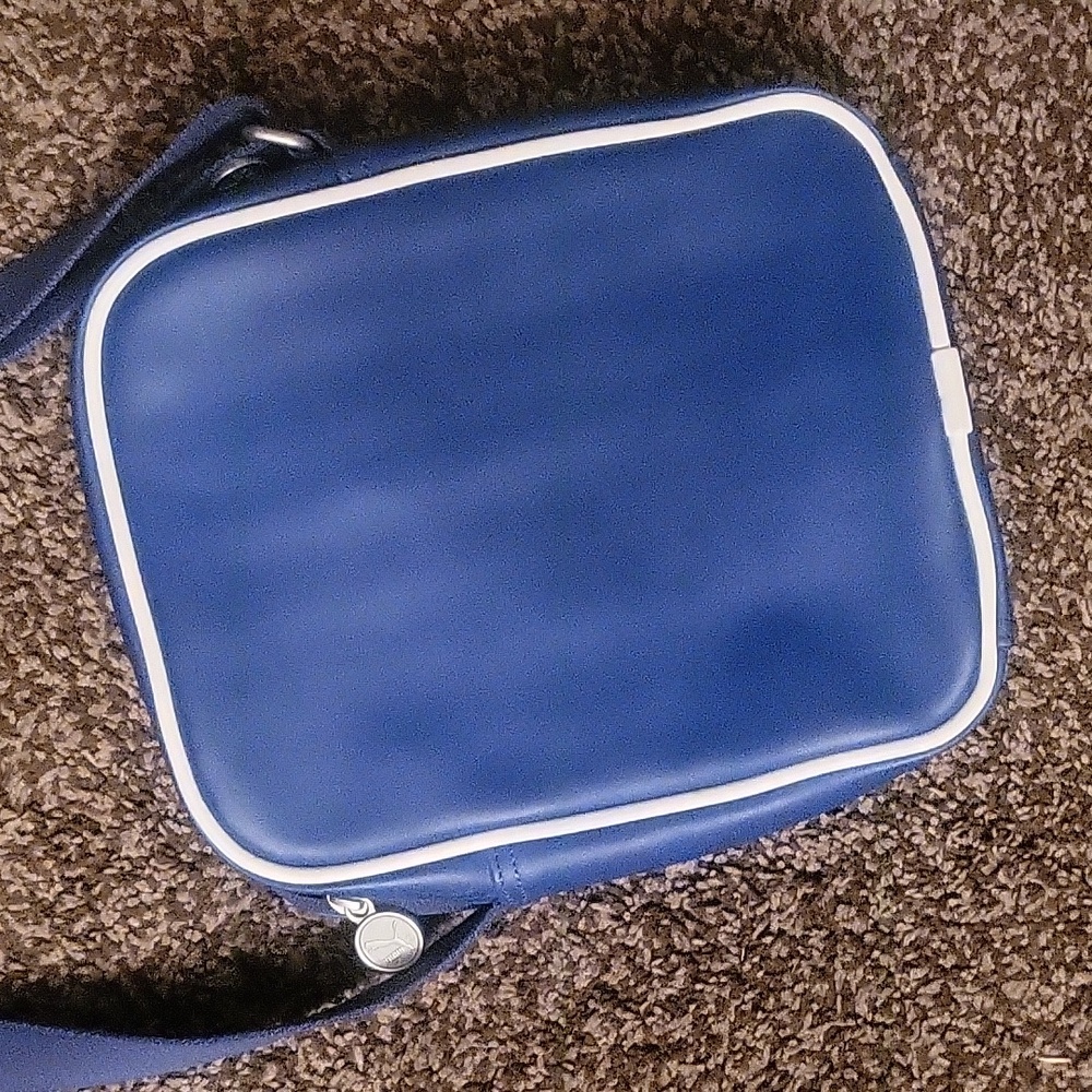 Purse - Picture 2 of 2